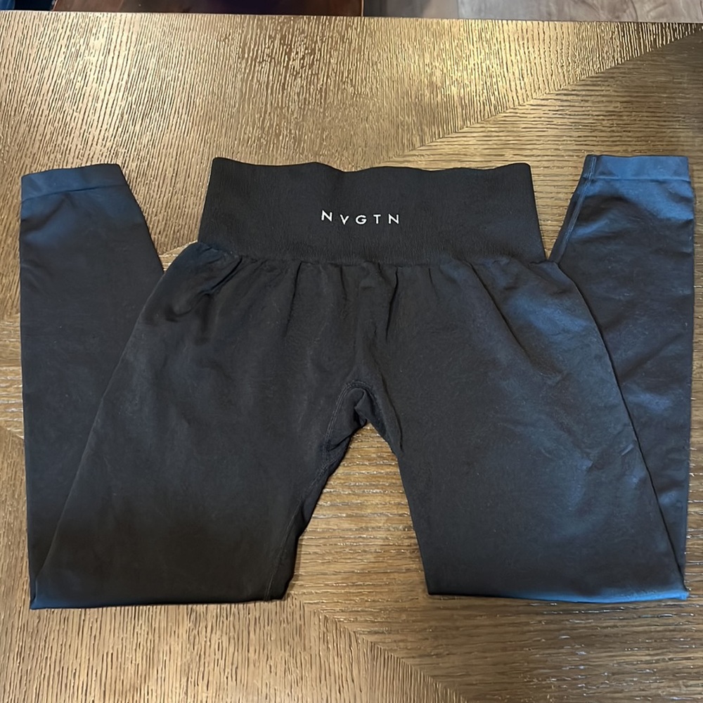 NVGTN Solid Seamless Leggings